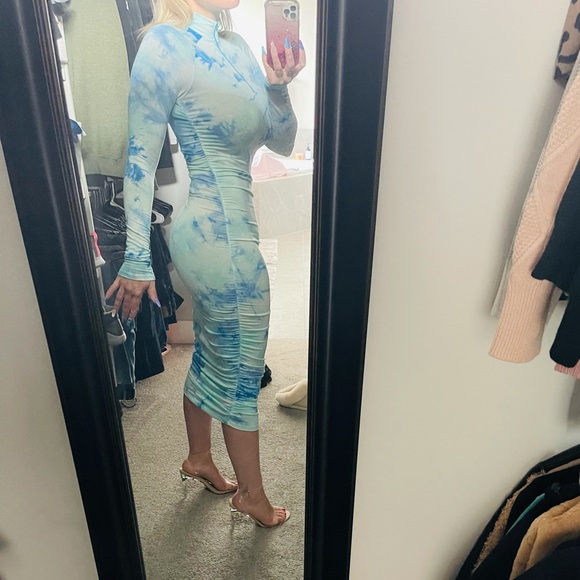 Tie Dye Midi Dress - Picture 3 of 3